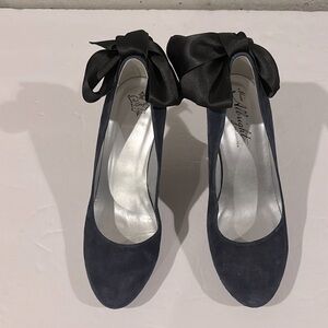 Miss Albright Philadelphia Blue Suede Round Toe Pumps  - Size Euro - 37